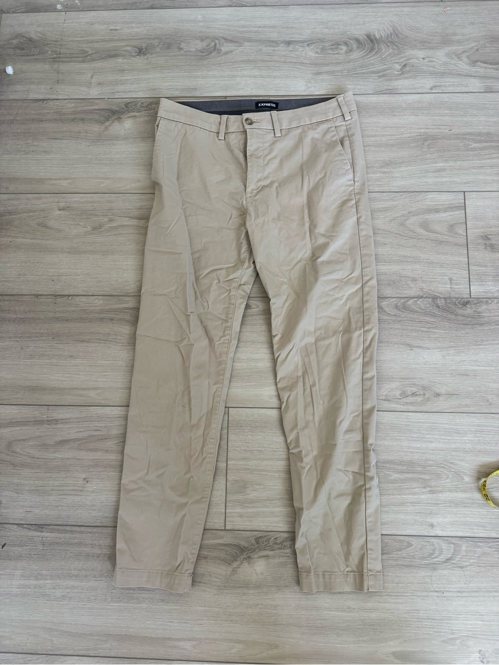 Express Men's Slim Straight Khaki Chinos - Light Tan